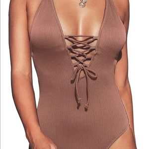 CUPSHE Women's Caramel V Neck Lace Up One Piece Swimsuit. With tags attached